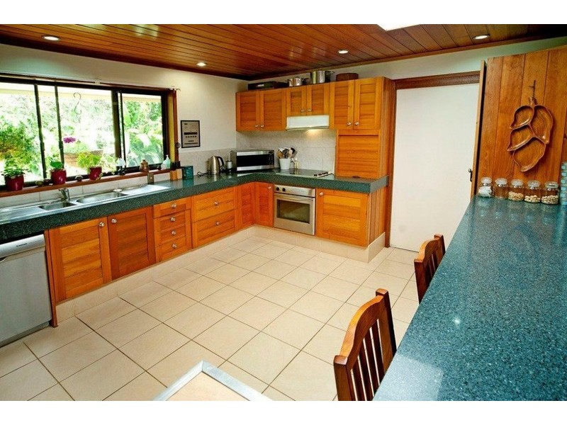 15 Riverstone Road, Helensvale QLD 4212