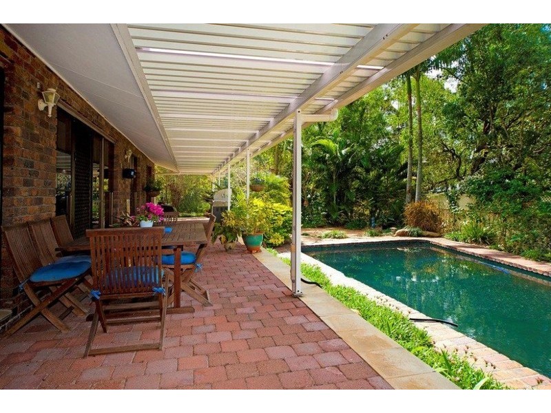 15 Riverstone Road, Helensvale QLD 4212