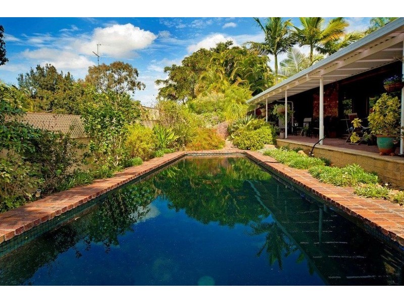 15 Riverstone Road, Helensvale QLD 4212