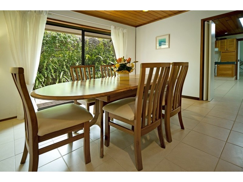 15 Riverstone Road, Helensvale QLD 4212