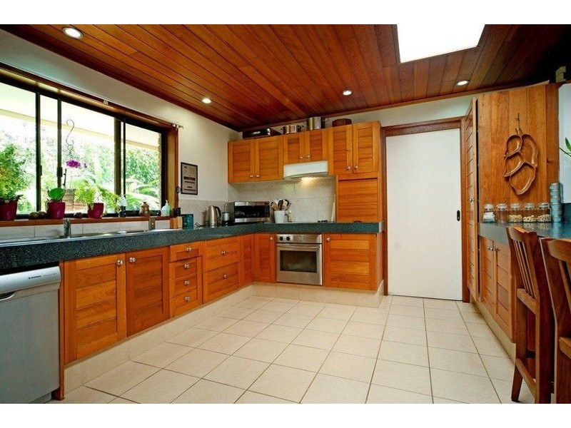 15 Riverstone Road, Helensvale QLD 4212