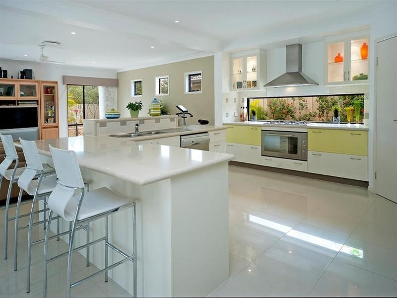 33 Casuarina Crescent, Molendinar QLD 4214