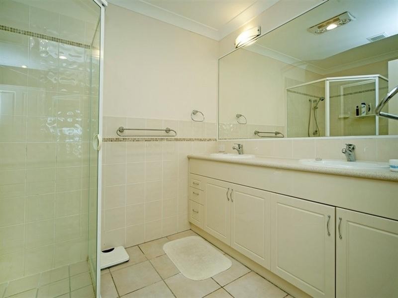 34/38 Caseys Road, Hope Island QLD 4212