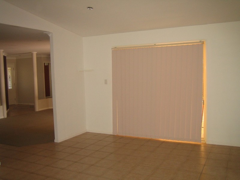 Pacific Pines QLD 4211