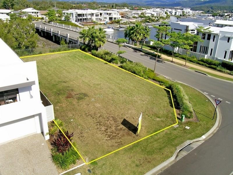 1 Fleetwood Court, Helensvale QLD 4212