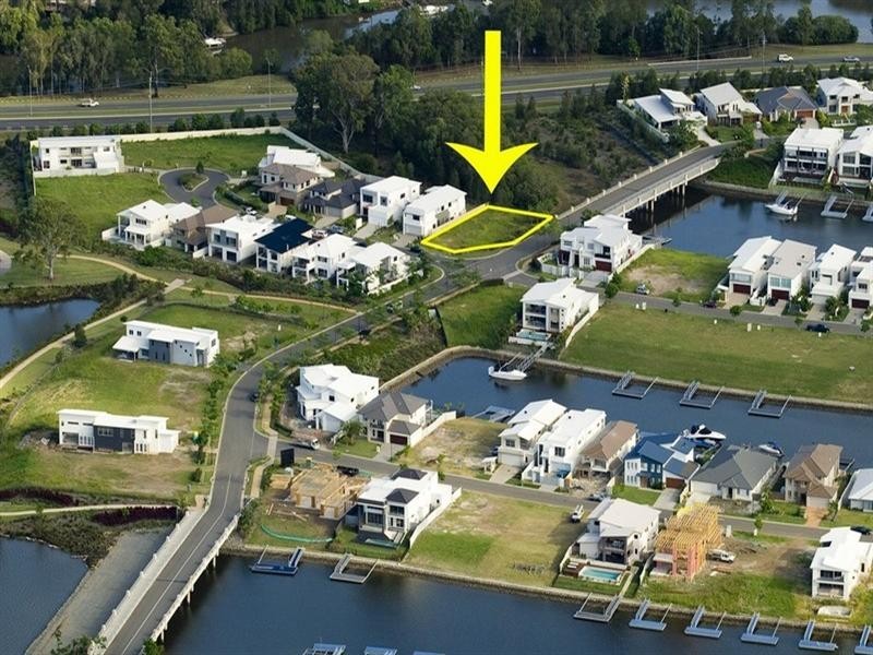 1 Fleetwood Court, Helensvale QLD 4212