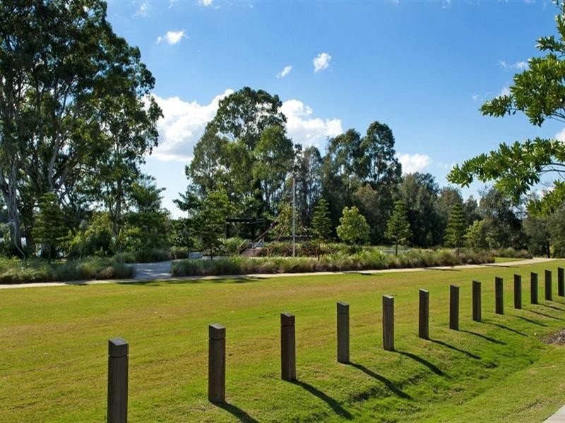 1 Fleetwood Court, Helensvale QLD 4212