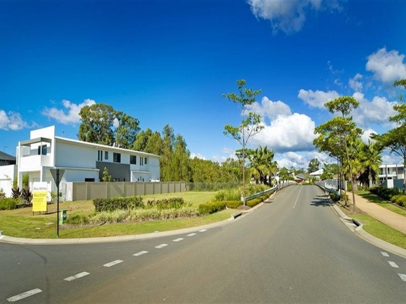 1 Fleetwood Court, Helensvale QLD 4212