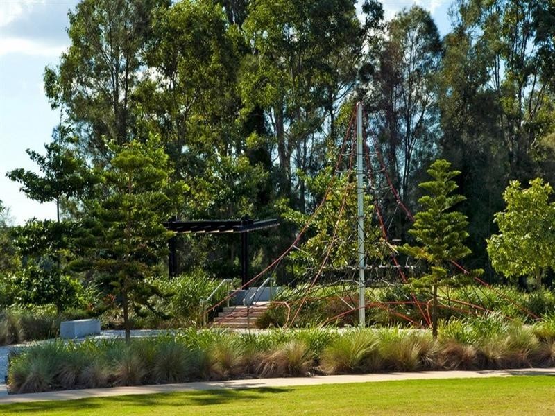 1 Fleetwood Court, Helensvale QLD 4212