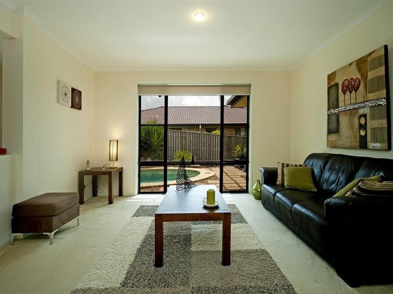 22 Buffalo Crescent, Pacific Pines QLD 4211