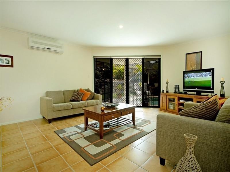 22 Buffalo Crescent, Pacific Pines QLD 4211