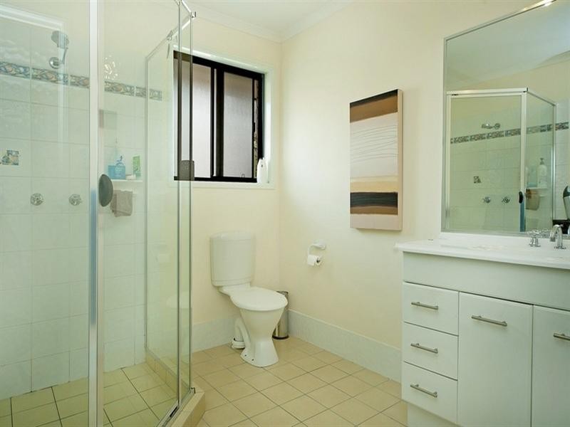 22 Buffalo Crescent, Pacific Pines QLD 4211