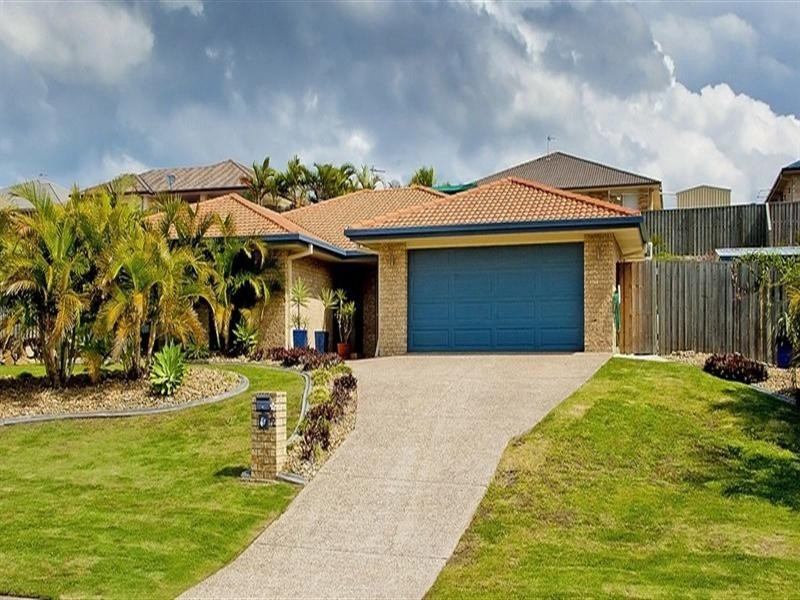 22 Buffalo Crescent, Pacific Pines QLD 4211