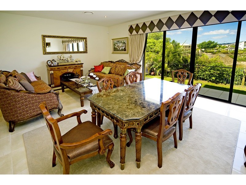 59 Bridgewater Drive, Varsity Lakes QLD 4227