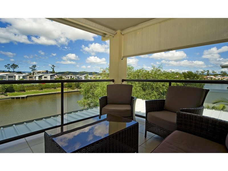 59 Bridgewater Drive, Varsity Lakes QLD 4227