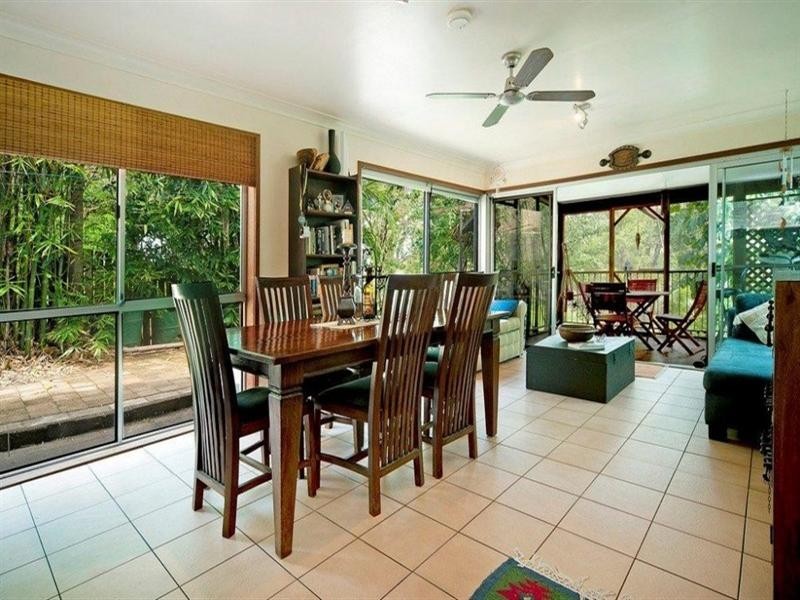 16 Latrobe Avenue, Helensvale QLD 4212