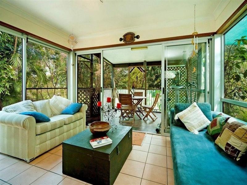 16 Latrobe Avenue, Helensvale QLD 4212