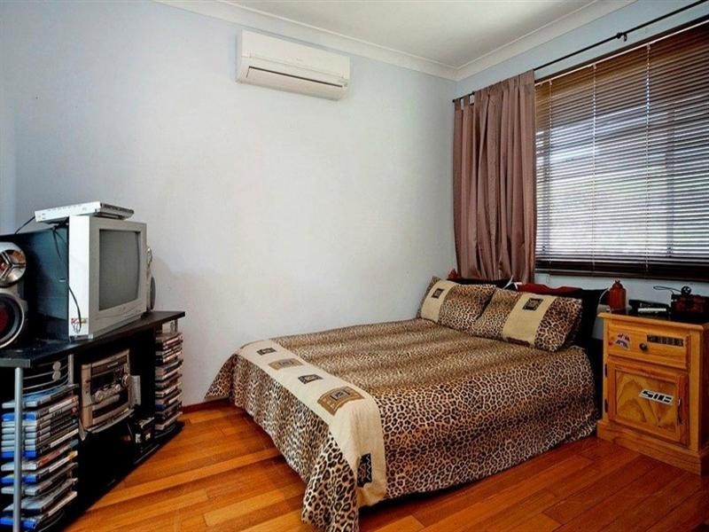 16 Latrobe Avenue, Helensvale QLD 4212