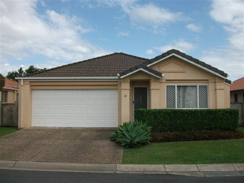 10/2 Anaheim Drive, Helensvale QLD 4212