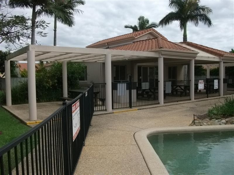 10/2 Anaheim Drive, Helensvale QLD 4212