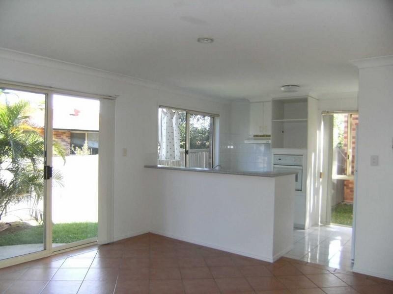 24/8 Doyalson Place, Helensvale QLD 4212