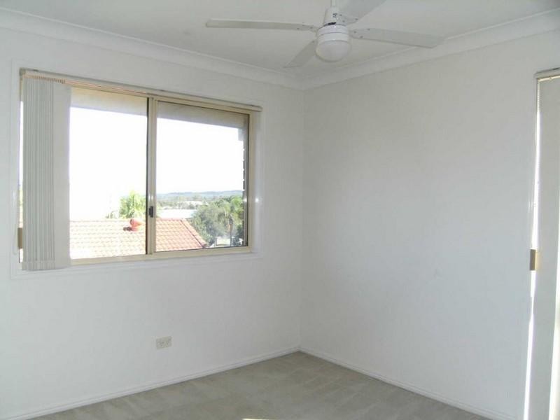 24/8 Doyalson Place, Helensvale QLD 4212