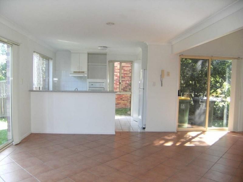 24/8 Doyalson Place, Helensvale QLD 4212