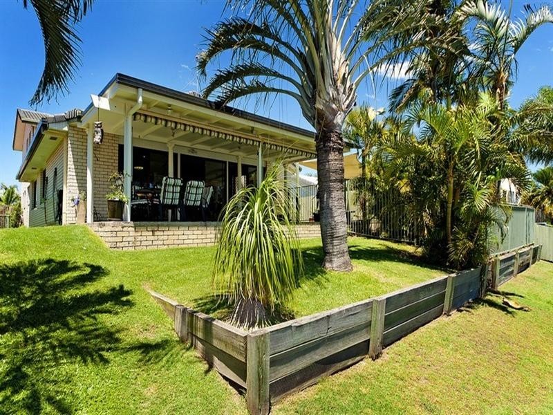 9 Nautilus Place, Biggera Waters QLD 4216