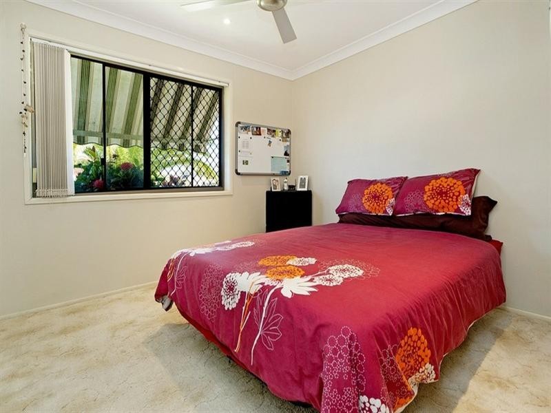 9 Nautilus Place, Biggera Waters QLD 4216