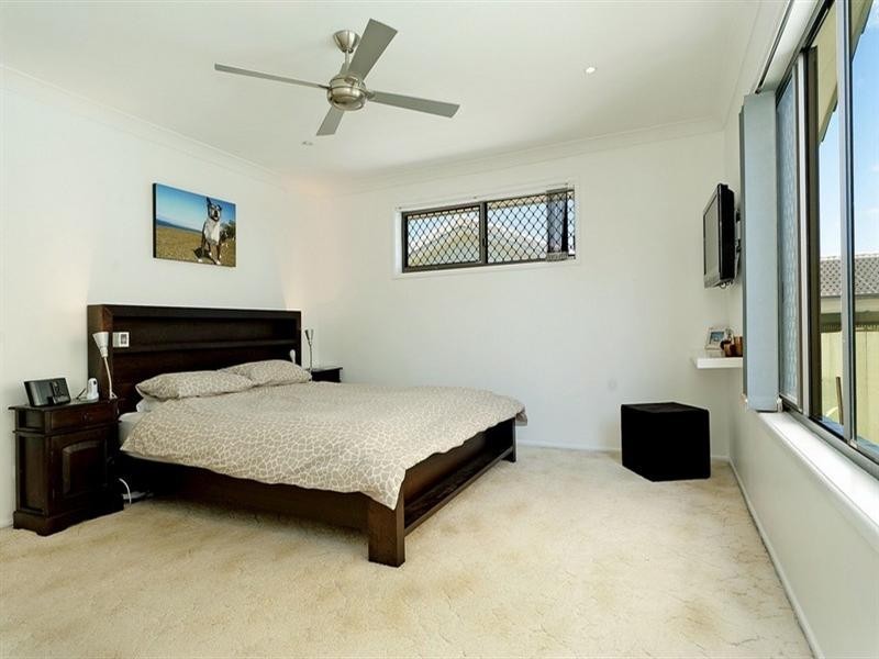 9 Nautilus Place, Biggera Waters QLD 4216