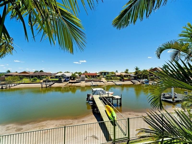 9 Nautilus Place, Biggera Waters QLD 4216