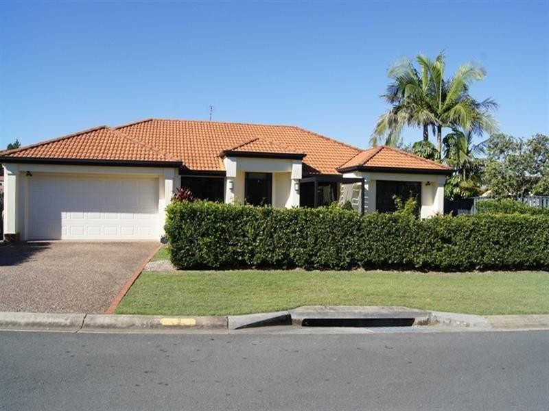 3 Howland Circuit, Pacific Pines QLD 4211