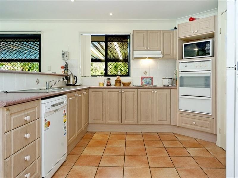 54 Gippsland Drive, Helensvale QLD 4212