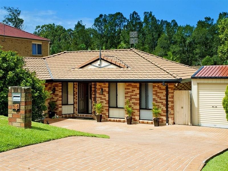54 Gippsland Drive, Helensvale QLD 4212