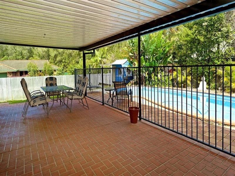 54 Gippsland Drive, Helensvale QLD 4212
