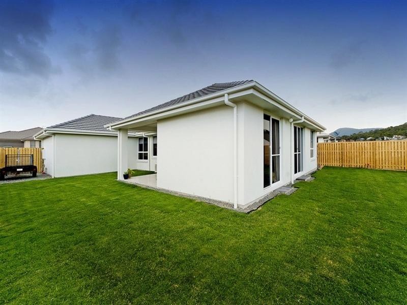 11 Treecreeper Crescent, Upper Coomera QLD 4209