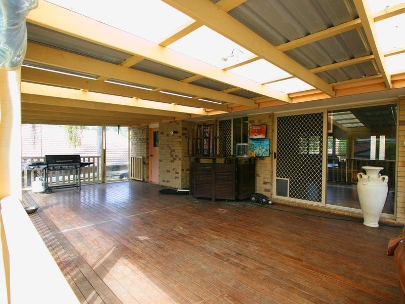 5 Allied Drive, Arundel QLD 4214