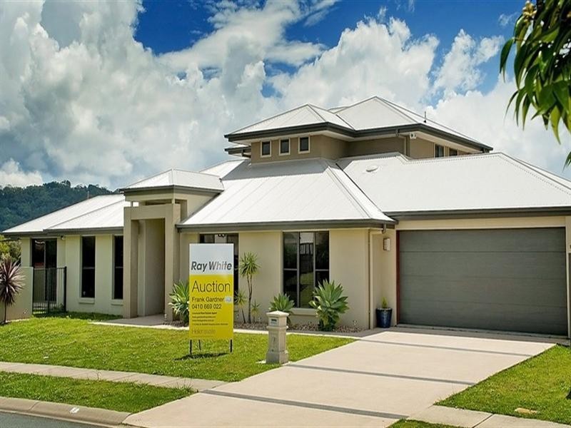 3 Govett Street, Pacific Pines QLD 4211