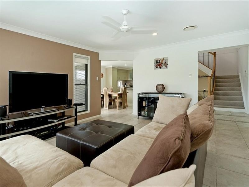 3 Govett Street, Pacific Pines QLD 4211