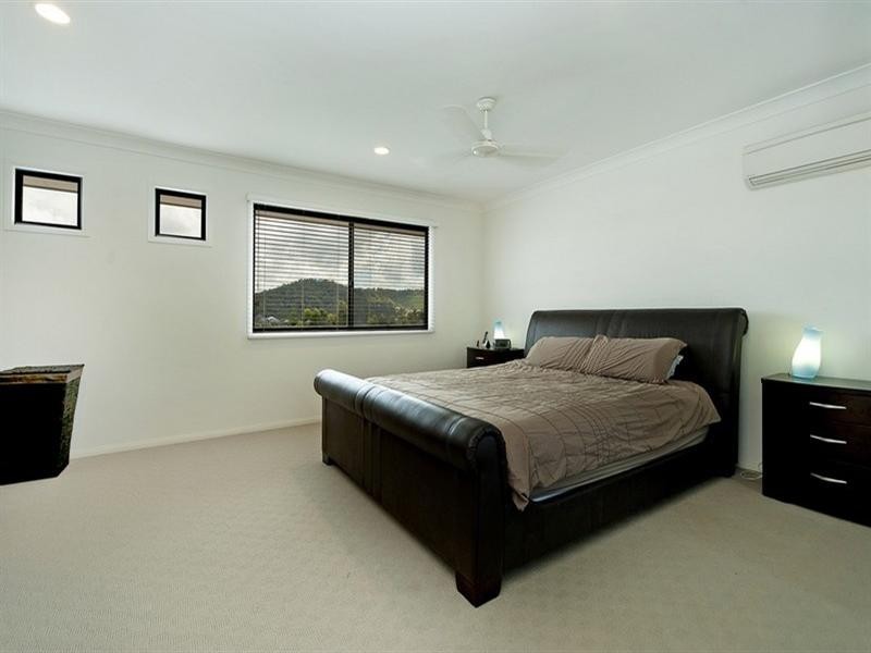 3 Govett Street, Pacific Pines QLD 4211