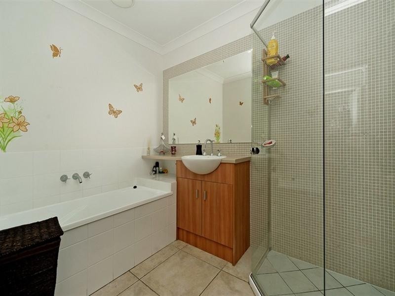 3 Govett Street, Pacific Pines QLD 4211