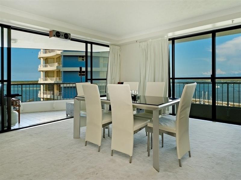 26/7 Oatland Esplanade, Runaway Bay QLD 4216