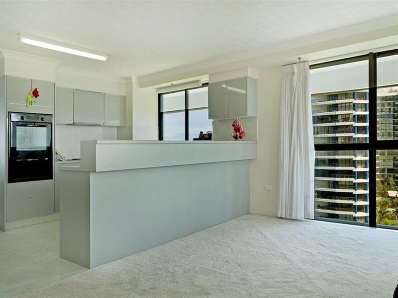 26/7 Oatland Esplanade, Runaway Bay QLD 4216