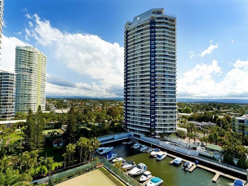 26/7 Oatland Esplanade, Runaway Bay QLD 4216