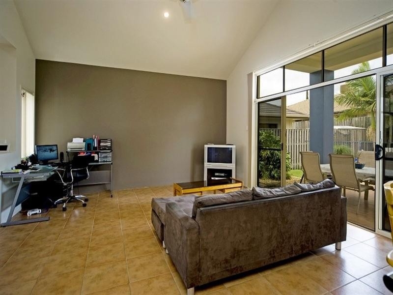 36 Princeton Street, Oxenford QLD 4210