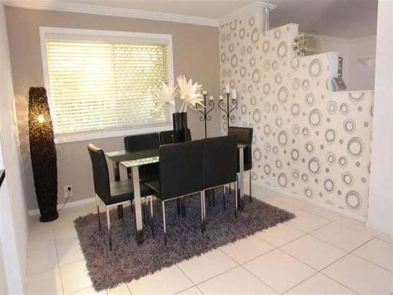 131 Monterey Keys Drive, Helensvale QLD 4212