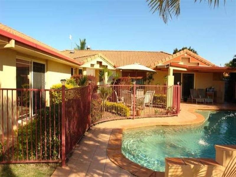 131 Monterey Keys Drive, Helensvale QLD 4212