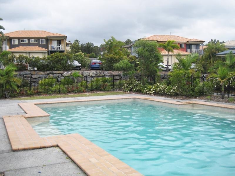 72/31 Archipelago Street, Pacific Pines QLD 4211