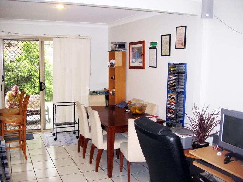 72/31 Archipelago Street, Pacific Pines QLD 4211