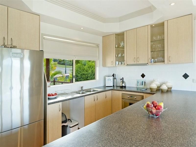6 Duror Street, Pacific Pines QLD 4211